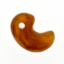 画像をギャラリービューアに読み込む, 久慈原産琥珀原石(研磨済)(勾玉)