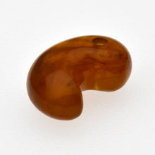 画像をギャラリービューアに読み込む, 久慈原産琥珀原石(研磨済)(勾玉)