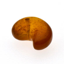 画像をギャラリービューアに読み込む, 久慈原産琥珀原石(研磨済)(勾玉)