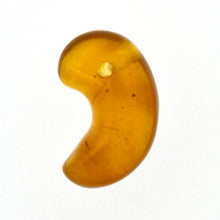 画像をギャラリービューアに読み込む, 久慈原産琥珀原石(研磨済)(勾玉)