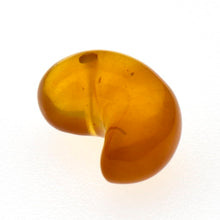 画像をギャラリービューアに読み込む, 久慈原産琥珀原石(研磨済)(勾玉)