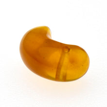 画像をギャラリービューアに読み込む, 久慈原産琥珀原石(研磨済)(勾玉)
