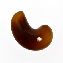 画像をギャラリービューアに読み込む, 久慈原産琥珀原石(研磨済)(勾玉)