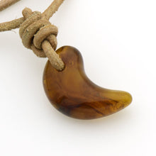 画像をギャラリービューアに読み込む, 久慈原産琥珀ペンダント