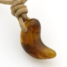 画像をギャラリービューアに読み込む, 久慈原産琥珀ペンダント