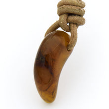 画像をギャラリービューアに読み込む, 久慈原産琥珀ペンダント