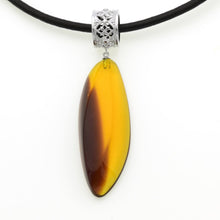 画像をギャラリービューアに読み込む, 久慈原産琥珀ペンダント
