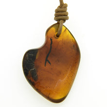 画像をギャラリービューアに読み込む, 久慈原産琥珀ペンダント
