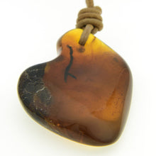 画像をギャラリービューアに読み込む, 久慈原産琥珀ペンダント
