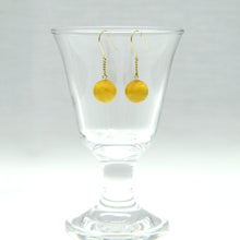 画像をギャラリービューアに読み込む, 久慈原産琥珀ピアス