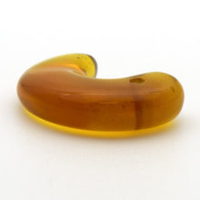 画像をギャラリービューアに読み込む, 久慈原産琥珀原石(研磨済)(勾玉)