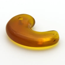 画像をギャラリービューアに読み込む, 久慈原産琥珀原石(研磨済)(勾玉)