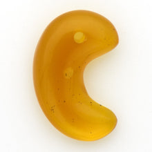 画像をギャラリービューアに読み込む, 久慈原産琥珀原石(研磨済)(勾玉)