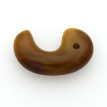 画像をギャラリービューアに読み込む, 久慈原産琥珀原石(研磨済)(勾玉)