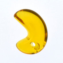 画像をギャラリービューアに読み込む, 久慈原産琥珀原石（研磨済）（勾玉）
