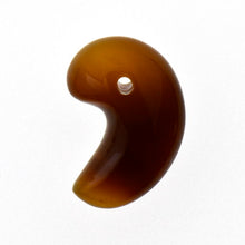 画像をギャラリービューアに読み込む, 久慈原産琥珀原石（研磨済）（勾玉）
