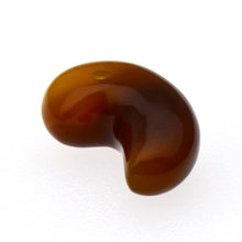 画像をギャラリービューアに読み込む, 久慈原産琥珀原石（研磨済）（勾玉）
