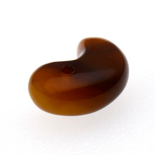 画像をギャラリービューアに読み込む, 久慈原産琥珀原石（研磨済）（勾玉）
