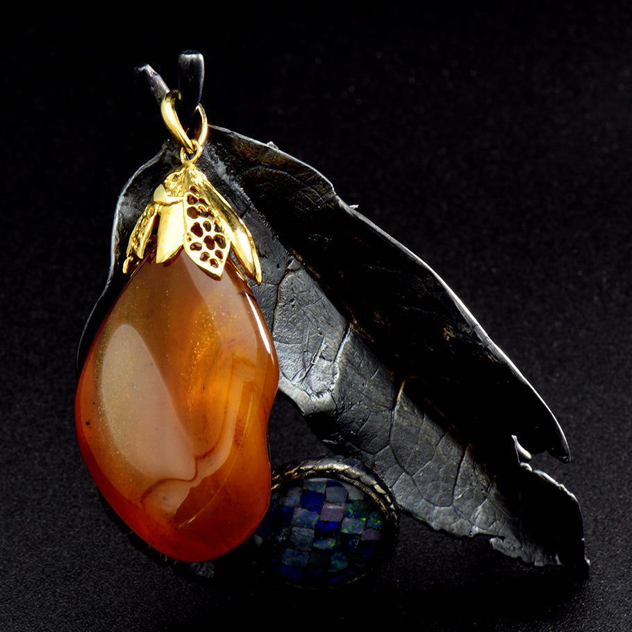 久慈原産琥珀ペンダント