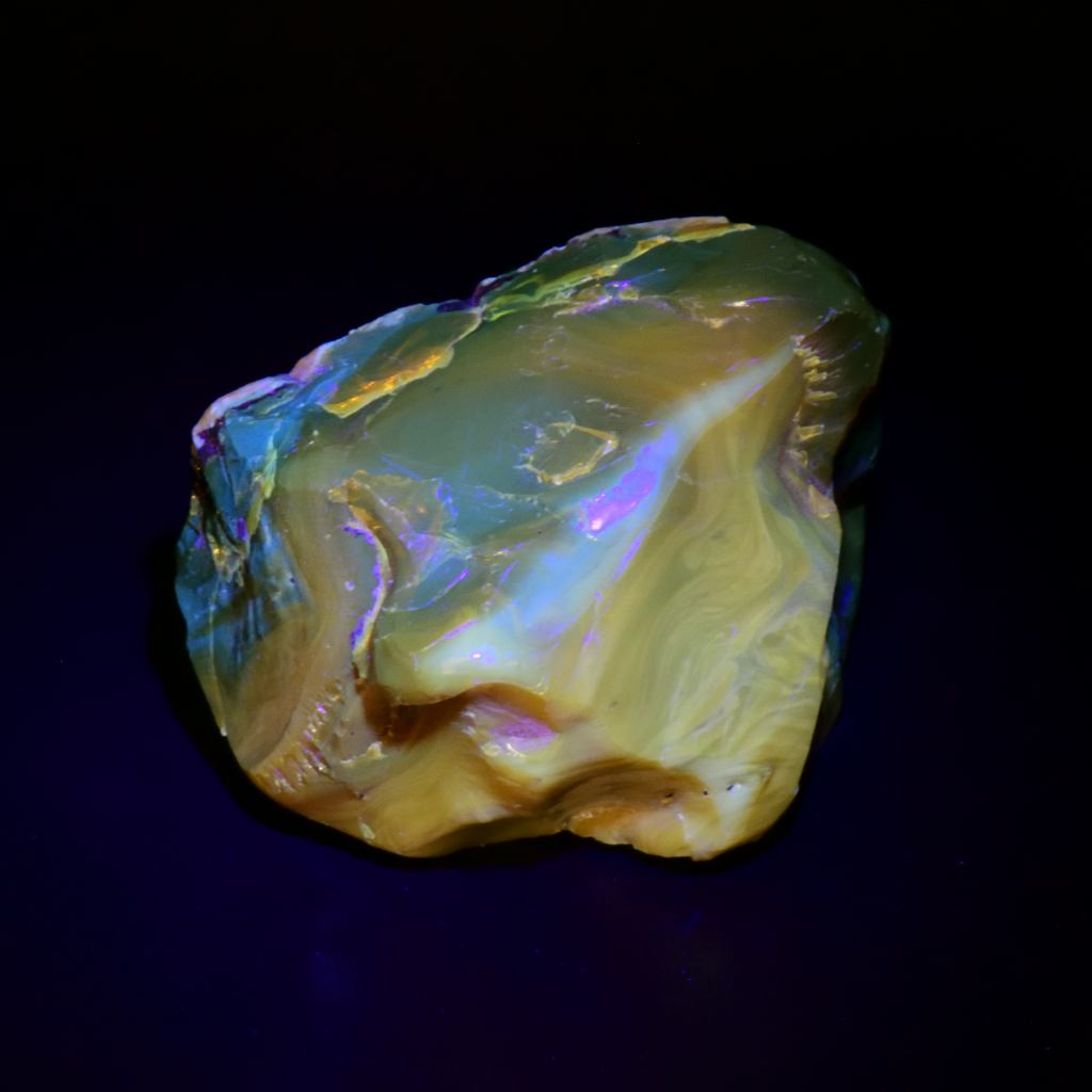 久慈原産琥珀原石（未研磨）